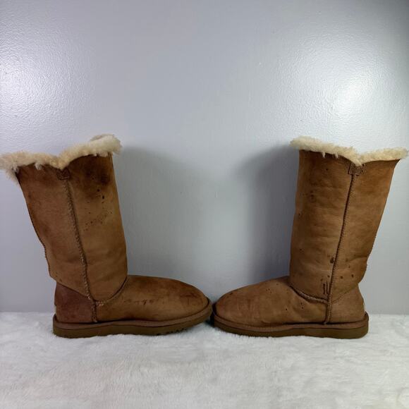 UGG Bailey Button Triplet II Women's Boots – Chestnut, Size 6 - Picture 5 of 9